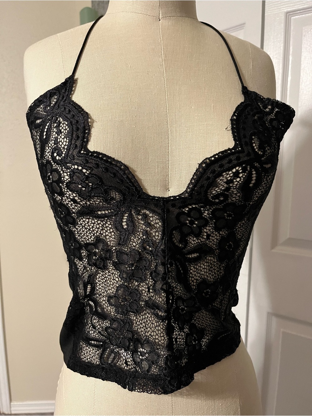 SHEIN Black Floral Lace Halter Corset Camisole